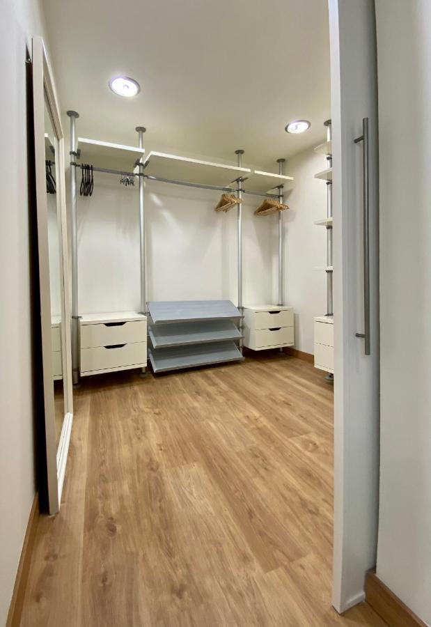Apartamento Malaga-Centro Apartment Bagian luar foto